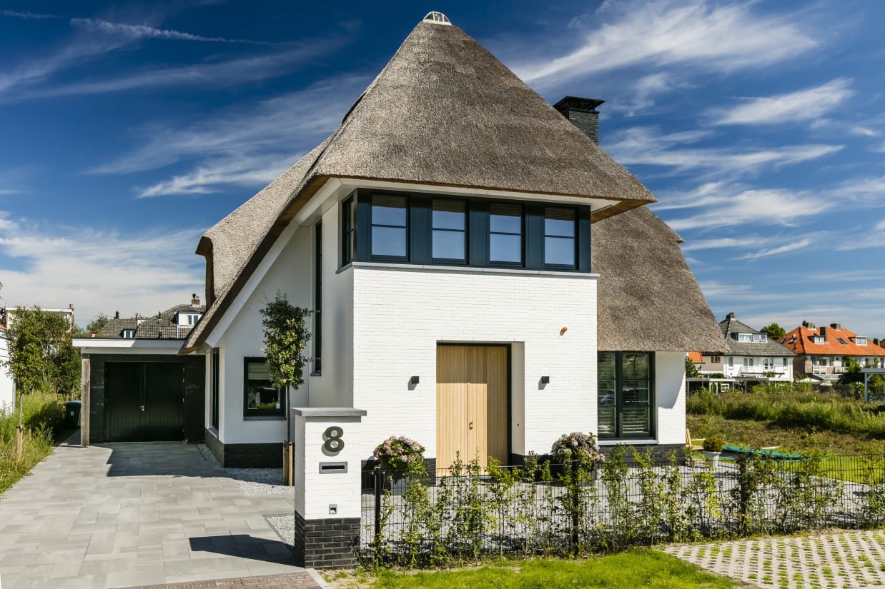 Rietgedekte villa bouwen Aerdenhout 2